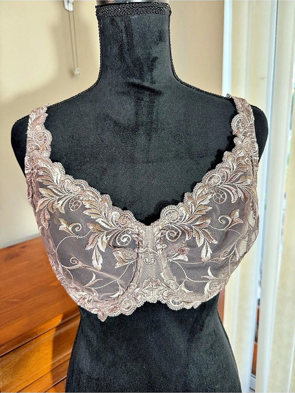 Soma Sensuous Lace Unlined Floral Bra Taupe/Pink 42D Like New
